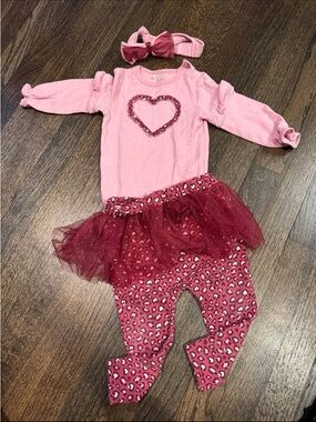 Baby 3 piece outfit size 18 months
